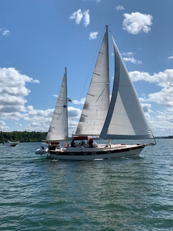 Sailing Daze sailboat on Leech Lake
